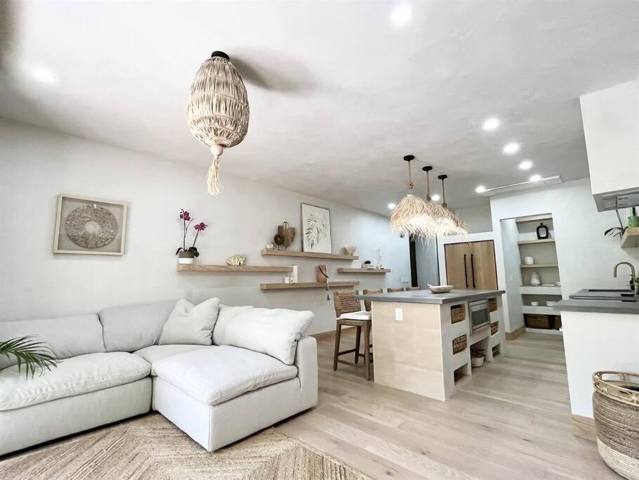דירות ויילי Aloha Moon - A Chic And Dreamy Modern Tropical Hideaway! מראה חיצוני תמונה