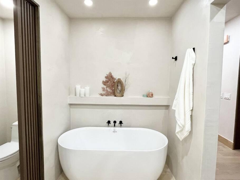 דירות ויילי Aloha Moon - A Chic And Dreamy Modern Tropical Hideaway! מראה חיצוני תמונה