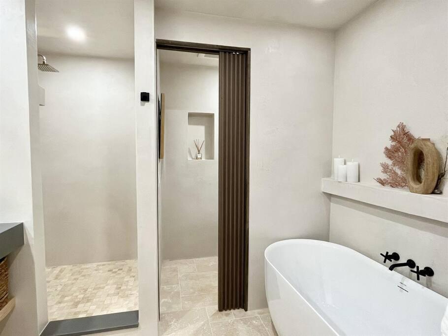 דירות ויילי Aloha Moon - A Chic And Dreamy Modern Tropical Hideaway! מראה חיצוני תמונה